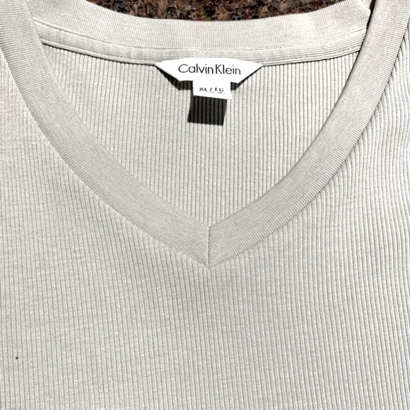 Calvin Klein size XL mens longsleeve top - Picture 8 of 13